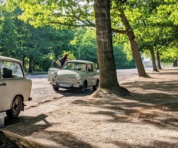 Leipzig: 3-Hour Trabant Rental for your very own tour