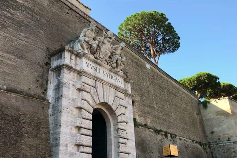 Guided Tour of Vatican Museums & Sistine Chapel