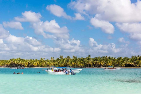 Private: Luxury Saona Island Speedboat Trip with Open Bar