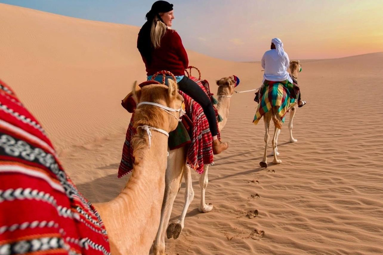 Doha: Safari nel deserto con giro in cammello, sandboarding e ...