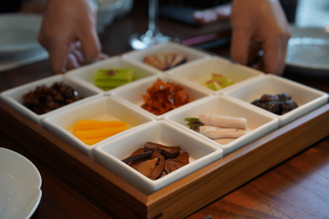 Chengdu: Sichuan Cooking Class with Market Tour