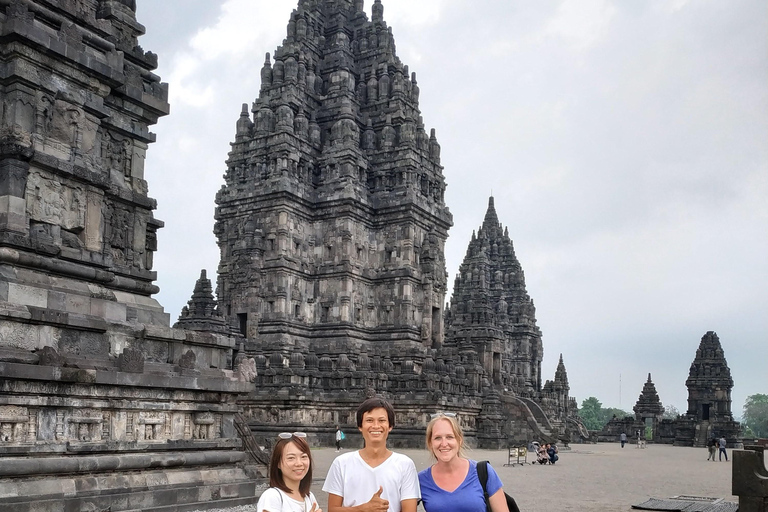 Yogyakarta: Excursión de un día a los Templos de Borobudur y Prambanan