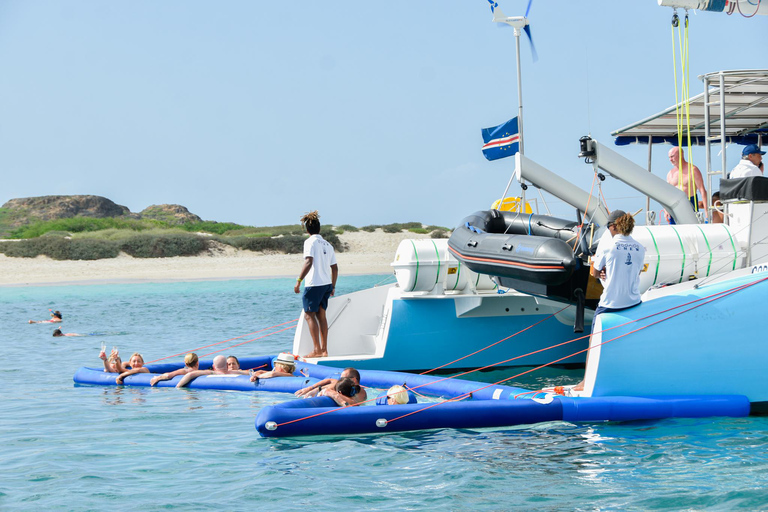 Boa Vista Catamaran Tour: All Inclusive Bay CruiseAdults Only - Boa Vista Catamaran Tour: All Inclusive