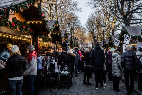 Découvrez Oslo : Une promenade de Noël qui fait chaud au cœur