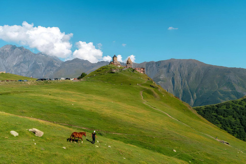 From Tbilisi: Kazbegi, Ananuri & Gudauri Private Tour