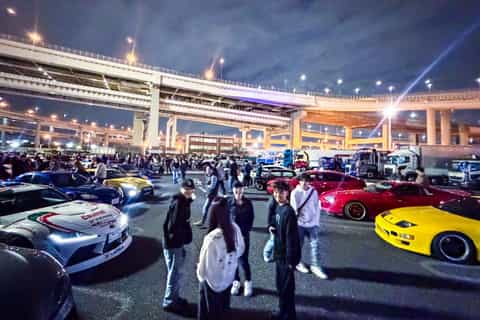 Tokyo : Conduisez une voiture JDM au rassemblement Daikoku (R34, Evo9, Silvia, GR86)
