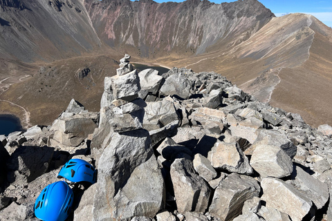 Vanuit Mexico stad: Wandeling in de berg van Toluca (privétour)Toluca&#039;s besneeuwde berg: privéwandeling van 8 kilometer