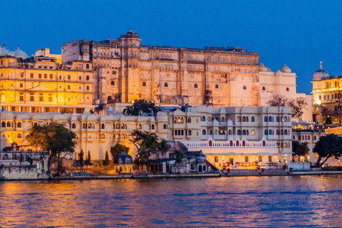 5 dias: Excursão a Udaipur e Jodhpur com acomodação