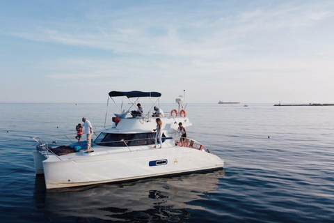 Lisbon: 6H Private Catamaran Tour with Swimming