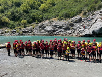 Vjosa Rafting Experiencia con traslado desde Durres - Hizvo