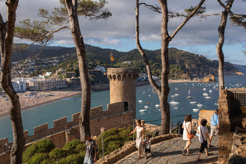 From Barcelona: Tossa de Mar Day Trip with Small Group