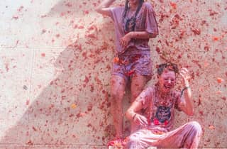 Barcelona: Tagestour zum Festival La Tomatina mit Verpflegung