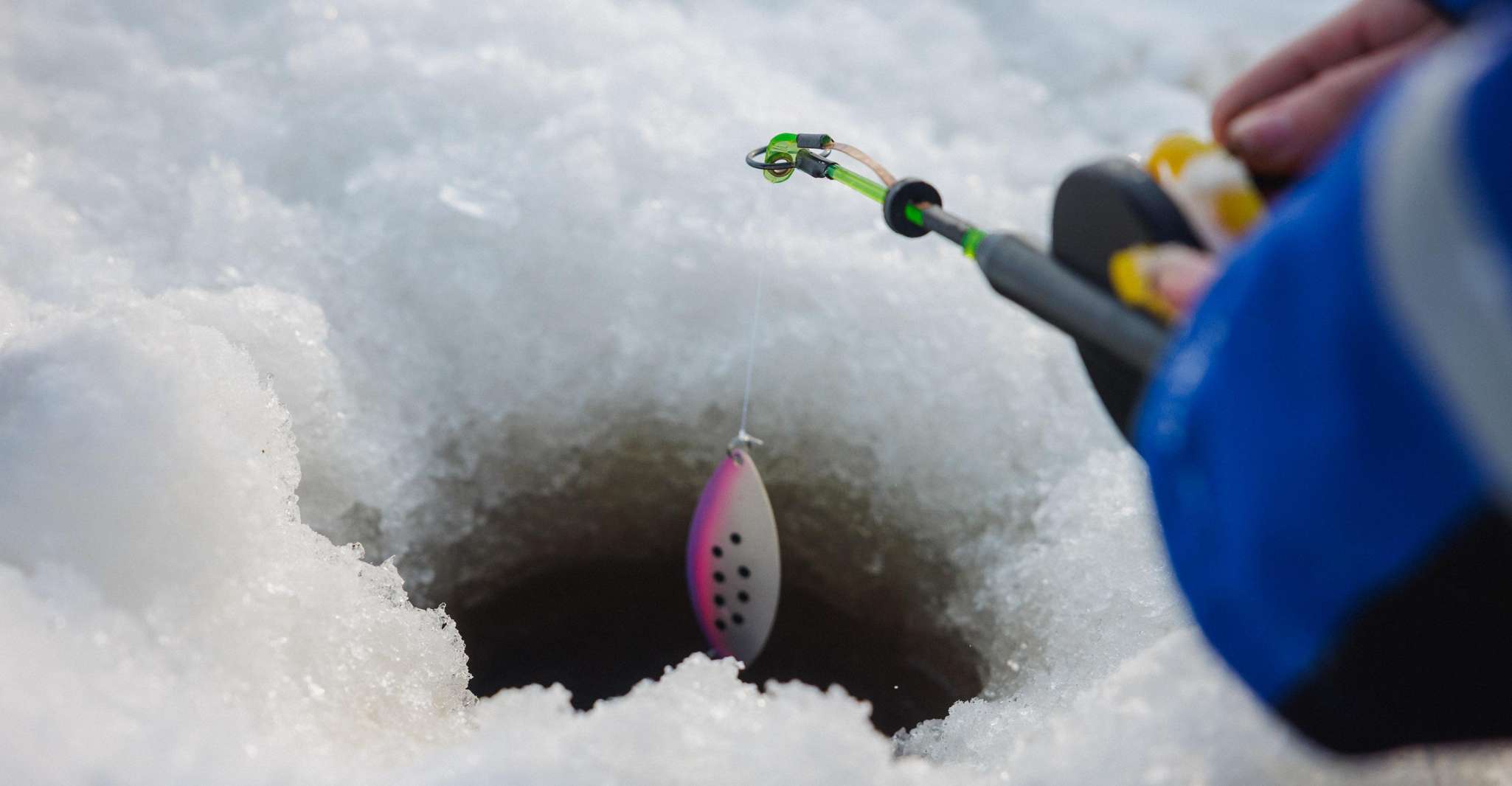 Rovaniemi, pêche sur glace et motoneige Safari Combo Day - Hizvo