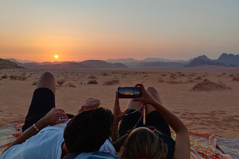 Wadi Rum: Nomadic Survival Skills, Sunset & Zarb Dinner