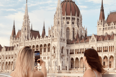 Danube Cruise 360 views with Guaranteed Rooftop Seats, Drink