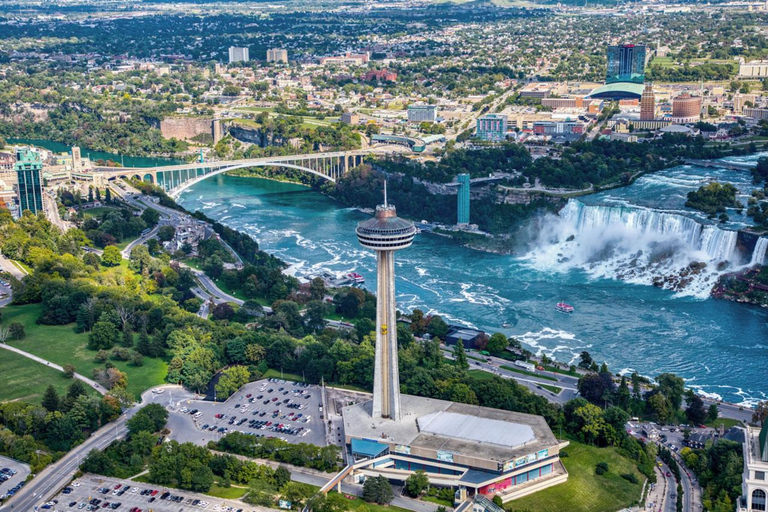 Niagara Falls Canadian Adventure Tour with Boat and Lunch