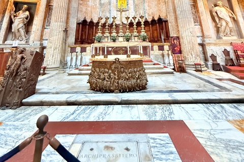 Rome : expérience d&#039;entrée au Panthéon avec hôte et application interactiveRome : Visite guidée du Panthéon avec un accompagnateur et une application interactive