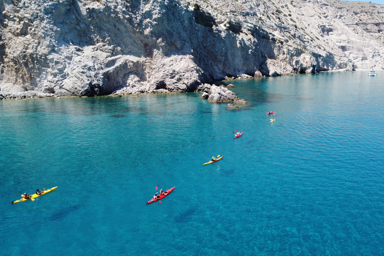 Private Kajaktour zu den Geheimnissen von MilosPrivate Abendtour