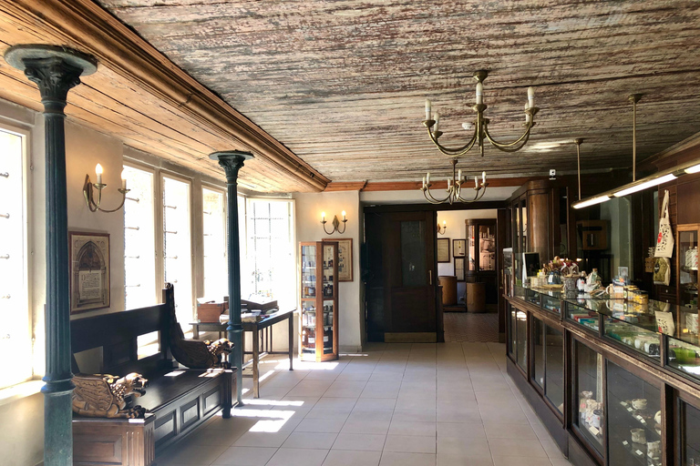 Tallinn: Old Town Evening Walking Tour with Organ Concert