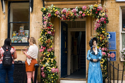 London: Stonehenge, Castle Combe, & Bath Luxury Private Tour