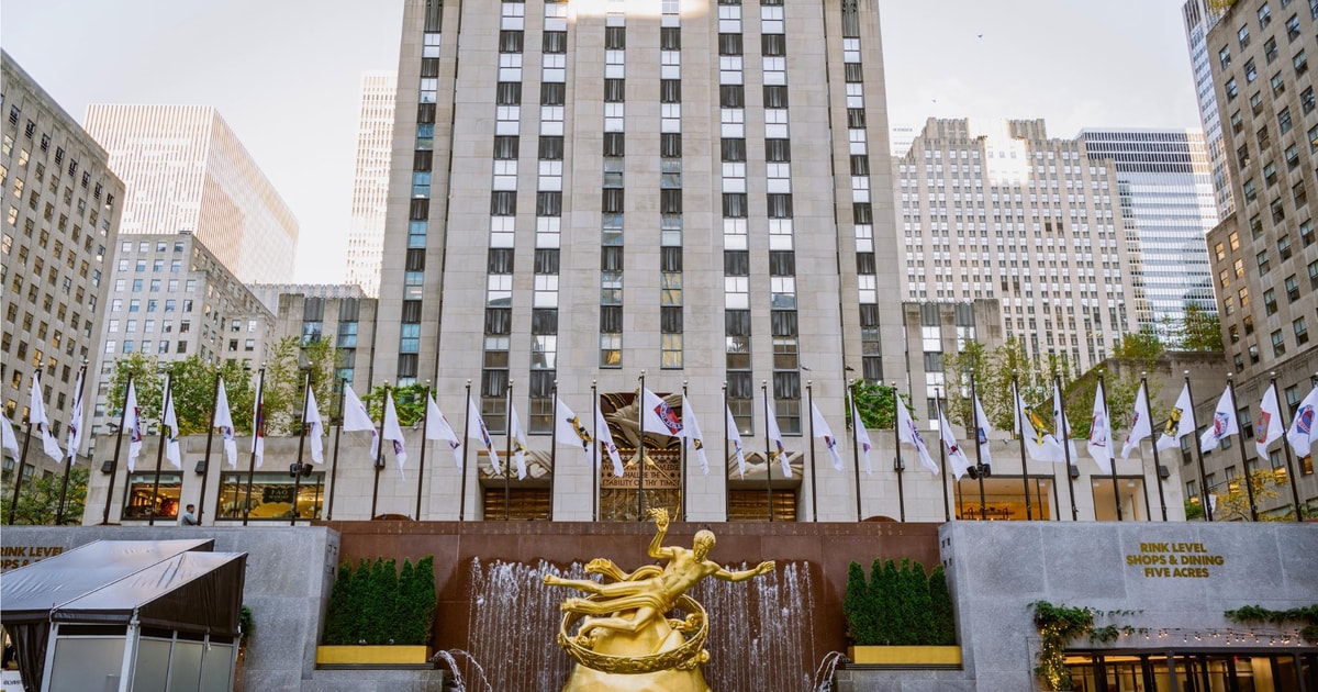 NYC: Patinaj pe gheață la Rockefeller Center cu închiriere de patine ...