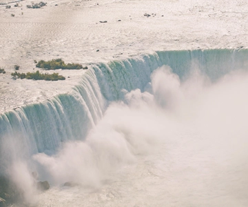 From Toronto: Early Bird Niagara Falls Small Group Day Trip