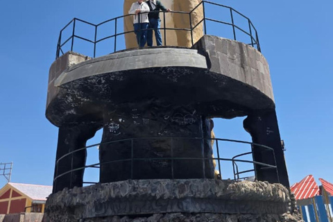 Puno: Airport transfer to Puno with a tour of the Sillustani Chullpas