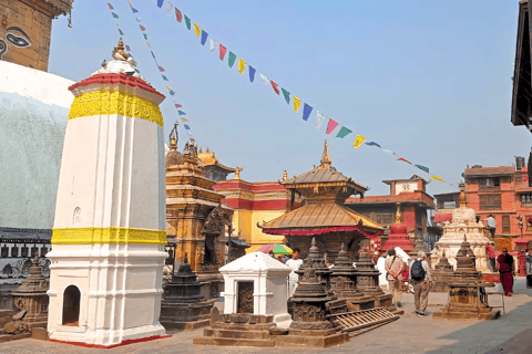 Katmandu: Wycieczka piesza z Monkey Temple i Durbar SquareKatmandu: Wycieczka piesza z wizytą w Świątyni Małp i na placu Durbar Square
