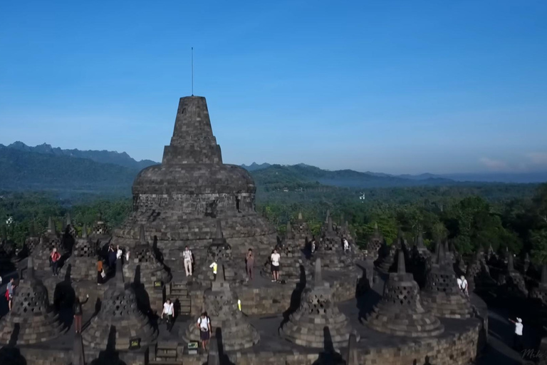 Yogyakarta: Borobudur Sunrise, Candi Boko & Coffee Tour