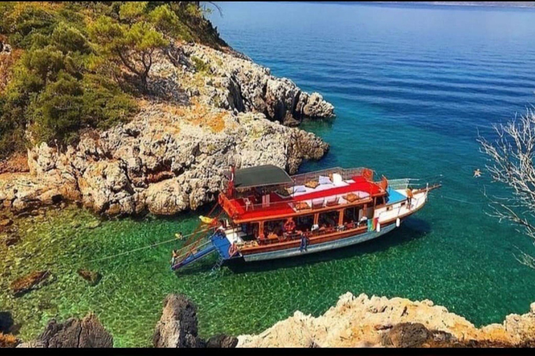 Tour en bateau dans le parc national de KusadasıTour en bateau dans le parc national de Kusadasi