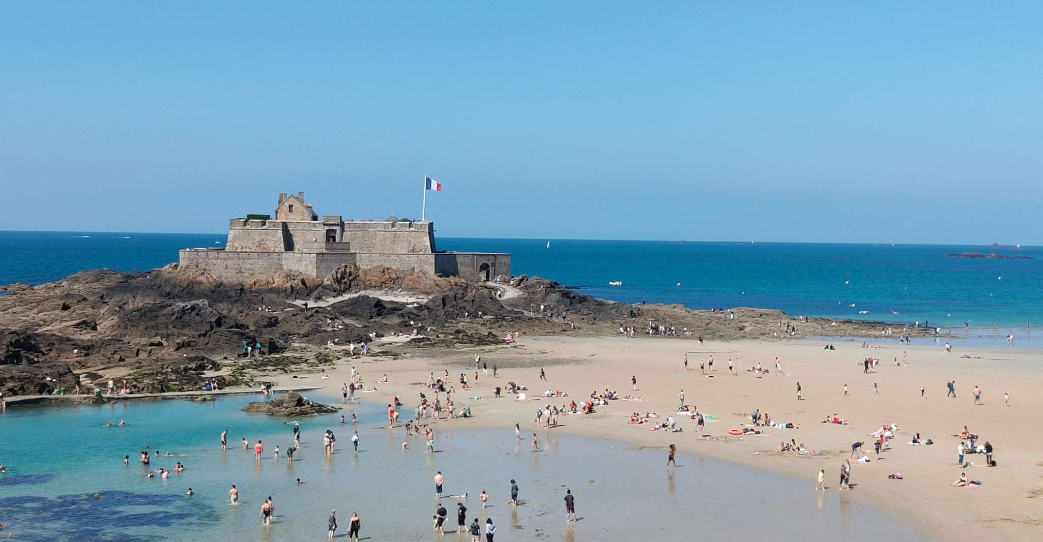 Saint-Malo, 2-Hour Private Walking Tour & Commentary - Housity