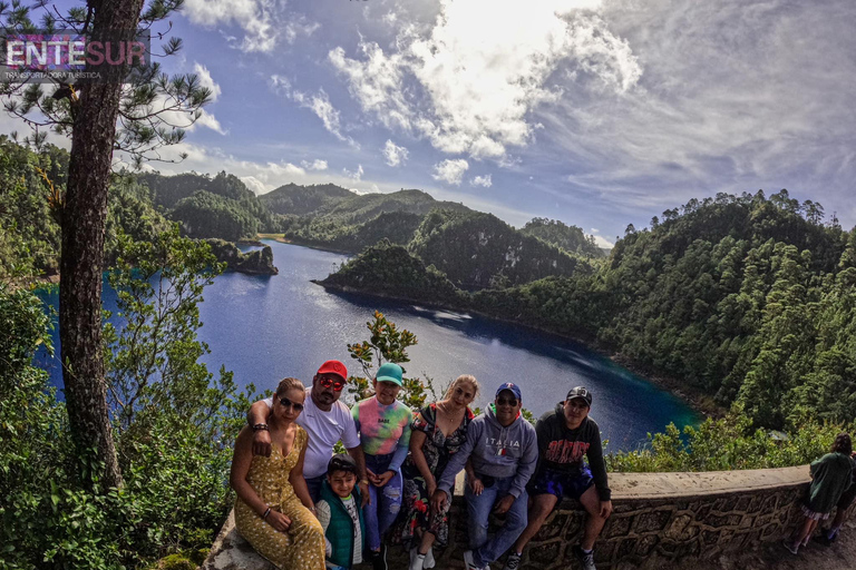 San Cristóbal: El Chiflón Waterfalls and Montebello LakesPrivate tour