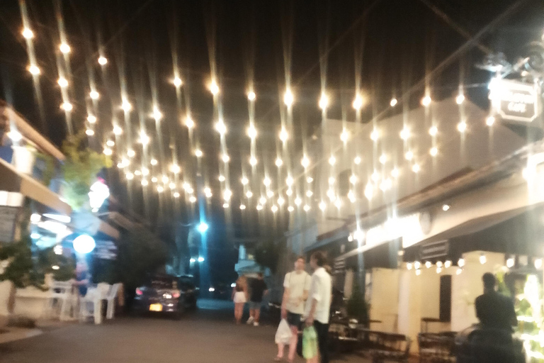Galle: Fort Nightlife Tour with Arrack Tasting & Snacks
