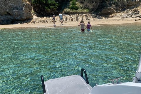 Zakynthos : Private Bootsfahrt zum Schiffswrack und den Blauen Höhlen