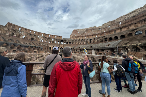 Rom: Colosseum Arena Colosseum Arena, Forum &amp; Palatinerberget Små grupperRom: Colosseum Arena Colosseum Arena, Forum Romanum, Palatinkullen Tur