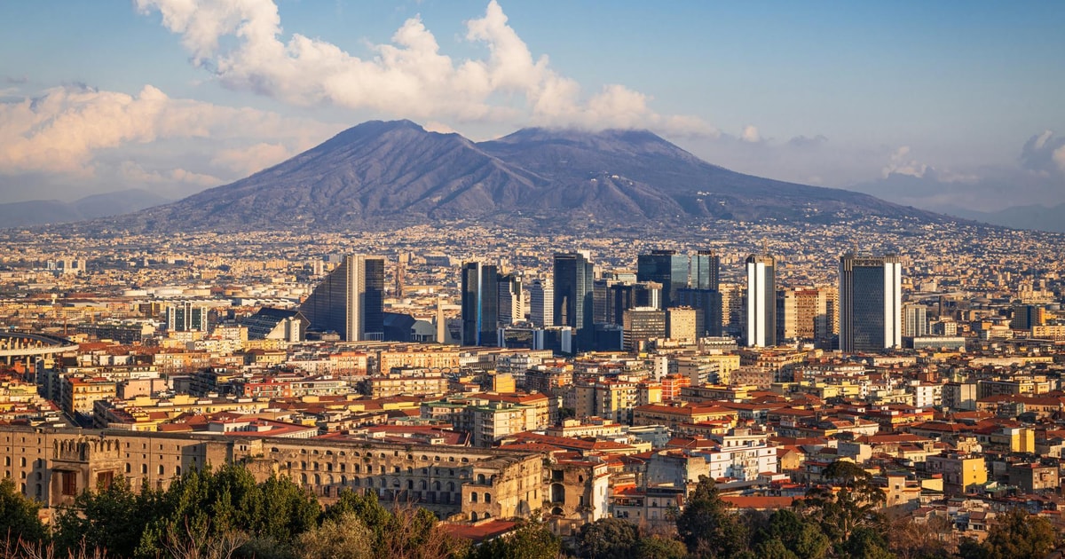 Neapel Private ArchitekturTour mit einem lokalen Experten GetYourGuide