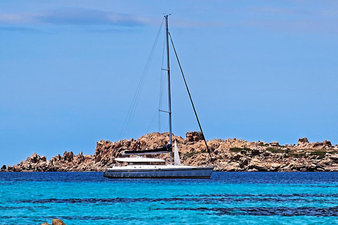 Bonifacio by sailboat 7h: Luxury, Relaxation and Sublime Landscapes Bonifacio by sailboat 7h: Luxury, Relaxation, and Sublime Landscapes