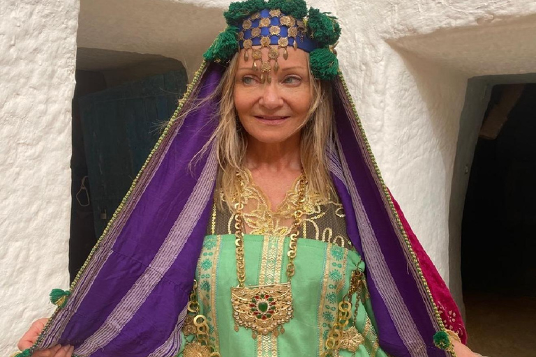 Experience it in the Tunisian desert in Sabria Experience the Tunisian desert in Sabria