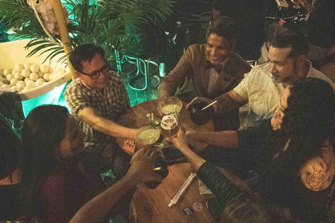 Bogotá: Zona T Nightlife Experience with Drinks Bogotá: Nightlife experience in Zona T