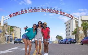 From Orlando: Daytona Beach Day Trip with Hotel Pick Up