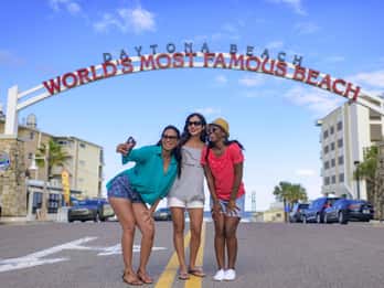 From Orlando: Daytona Beach Day Trip with Hotel Pickup