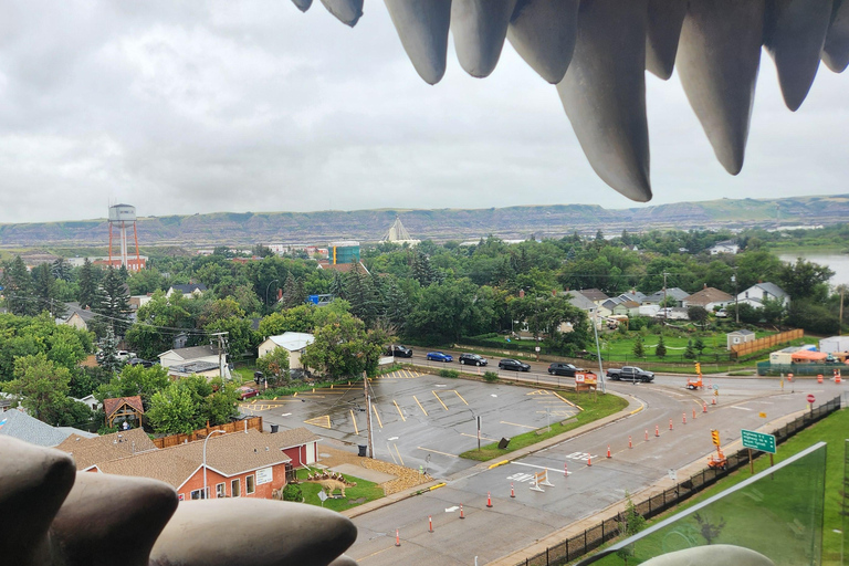 1 Day Drumheller Tour: Calgary to Hoodoos Dinosaurs Badlands 1 Day Private Customizable Drumheller Tour: Calgary Badlands