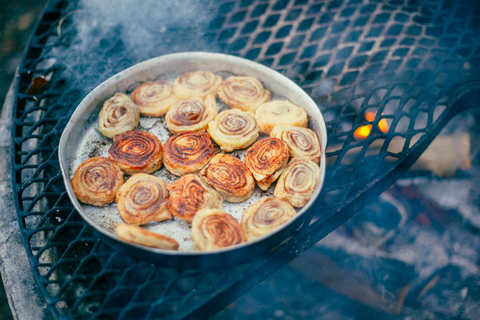 Stockholm: Vandring, utomhusmatlagning och kallvattenflytningPickup from Stockholm - drop-off Vaxholm