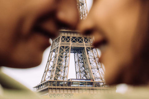 Paris: Private Photo Shoot in Two Locations Paris: Private Photo Shoot in Two Locations