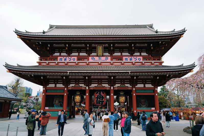 Tokio: Asakusa-tour met Sensoji-tempel, Skytree en snacks