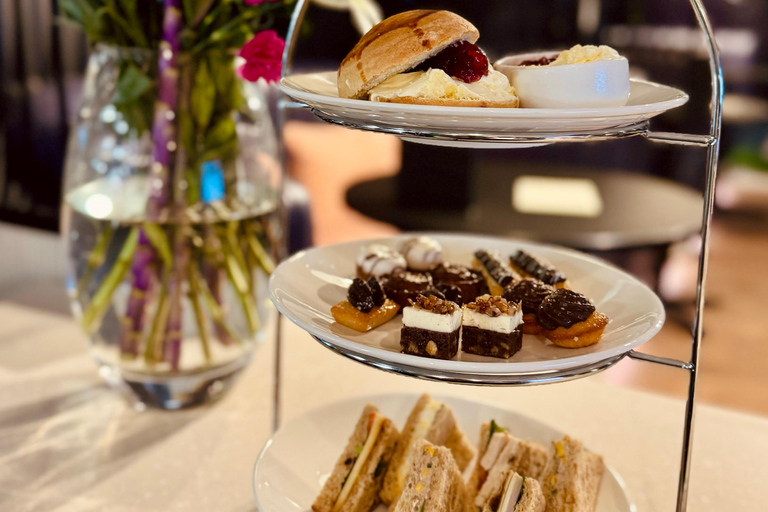 London: Riverside Afternoon Tea with Champagne or Gin