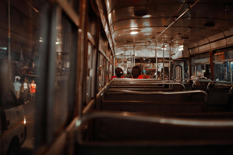 Colombo: Train, Bus, and Tuk Tuk Tour with Snacks