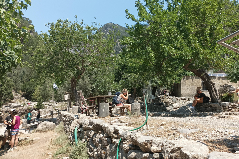 Chania: Samaria Gorge Private Transfer