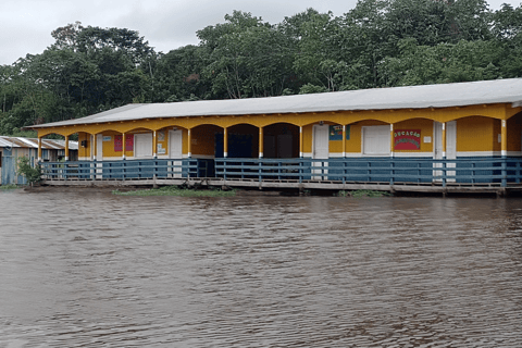 Passeio compartilhado de lancha no Rio Negro