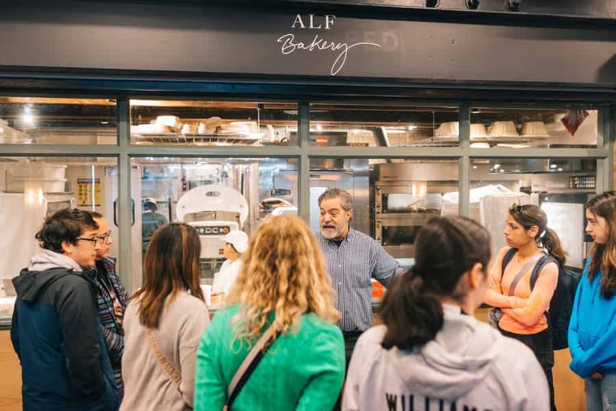 NYC: 8 Tastings at Chelsea Market & Cultural High Line Walk